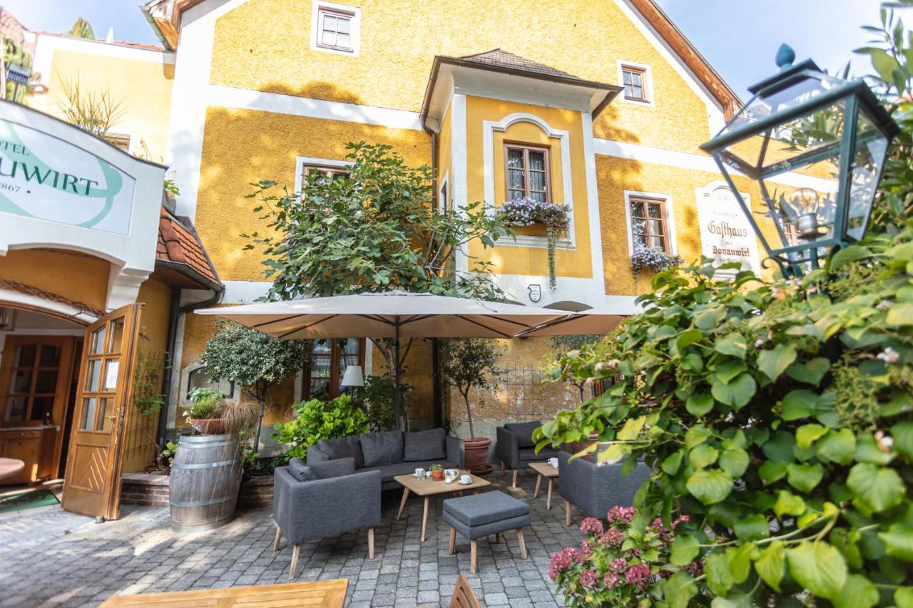 Donauwirt - Hotel Garni 魏森基兴 外观 照片